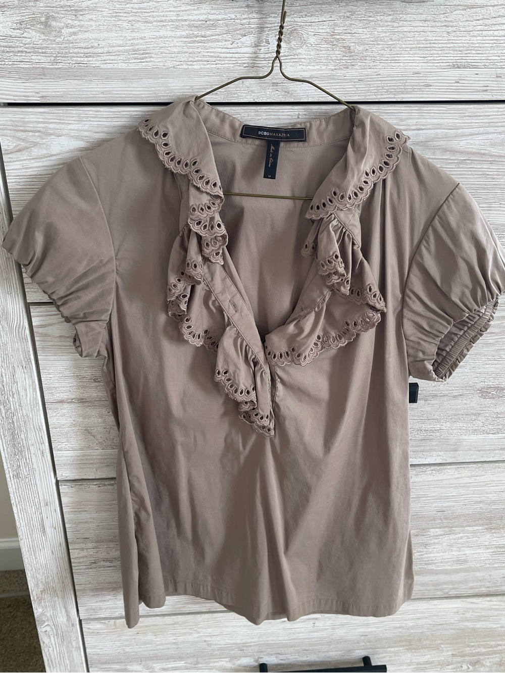 BCBG MaxAzria Taupe Ruffled Blouse Office Siren medium Cap Sleeve Coquette top